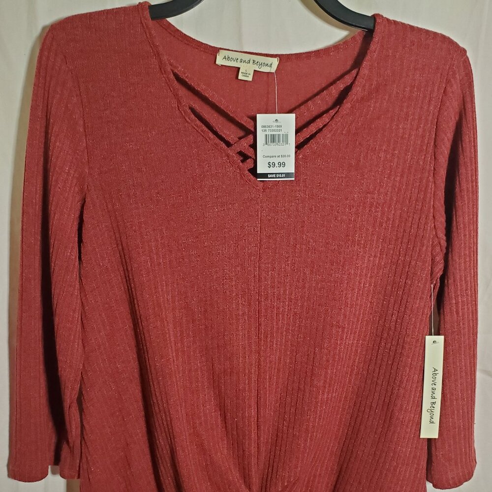 Above and Beyond Women's Burgundy Top (size large)